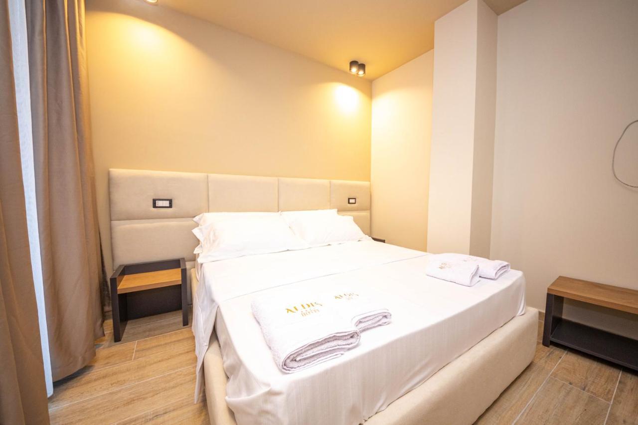 Hotel Alion21 Драч Екстериор снимка